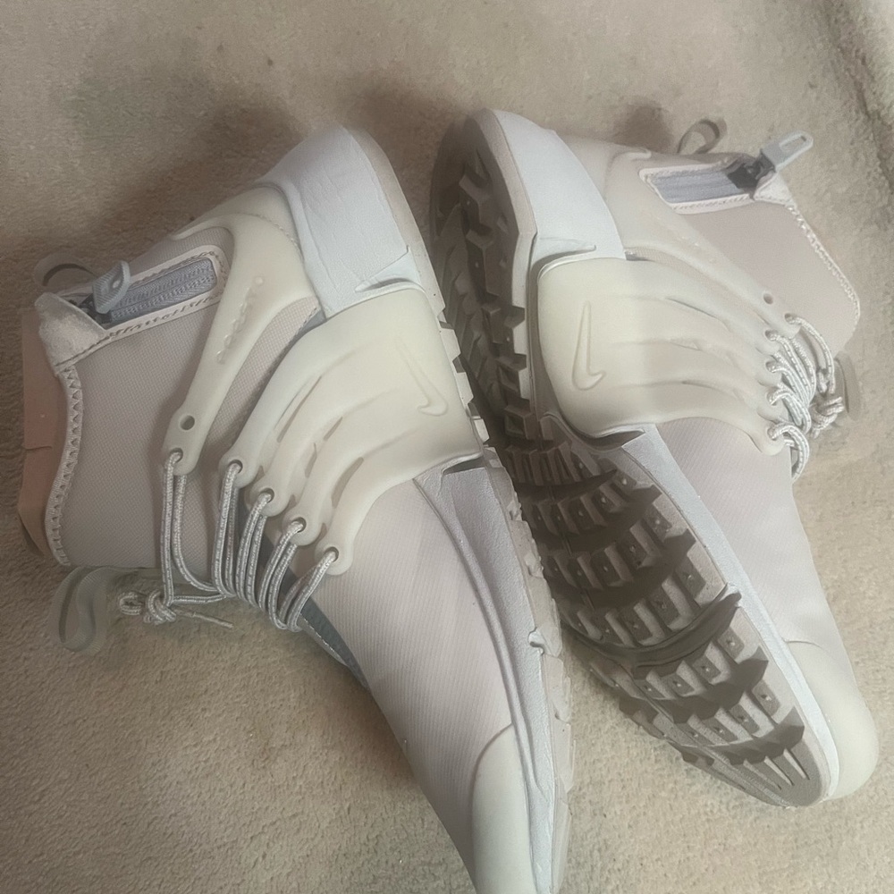 Women’s nike Air Presto Mid Utility - Picture 4 of 5